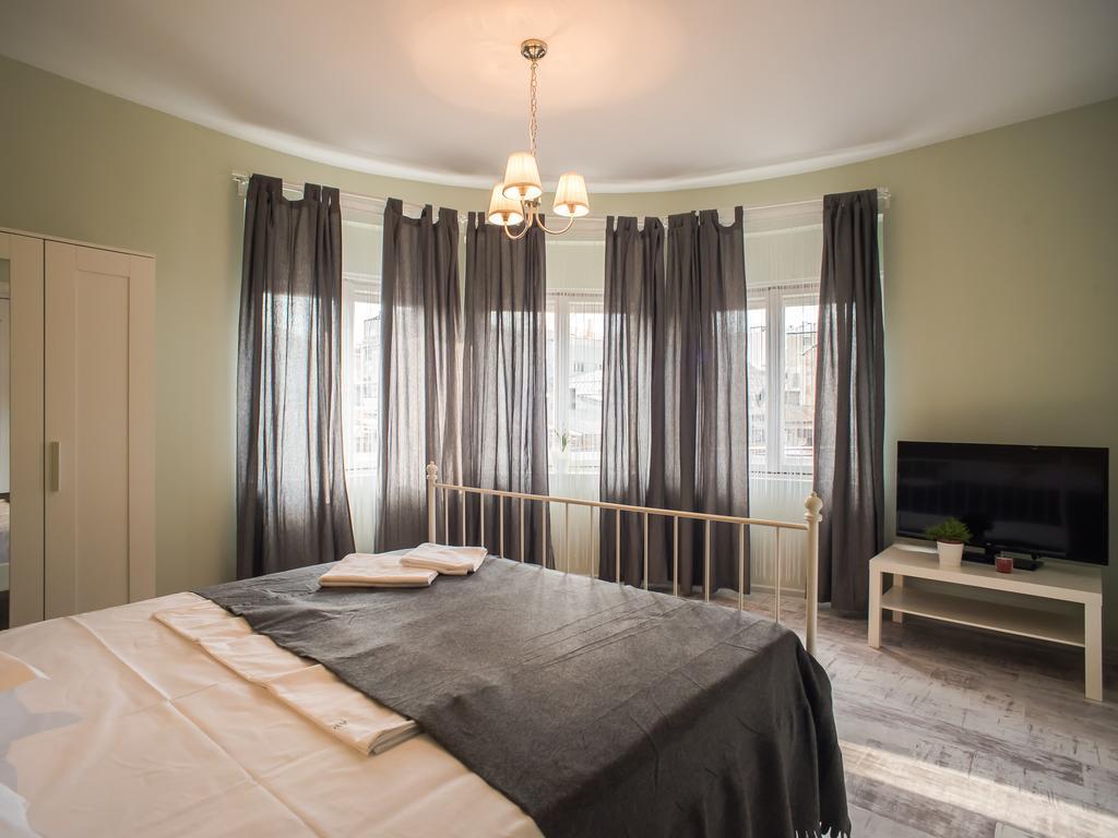 Antic Apartments Bukarest Eksteriør billede